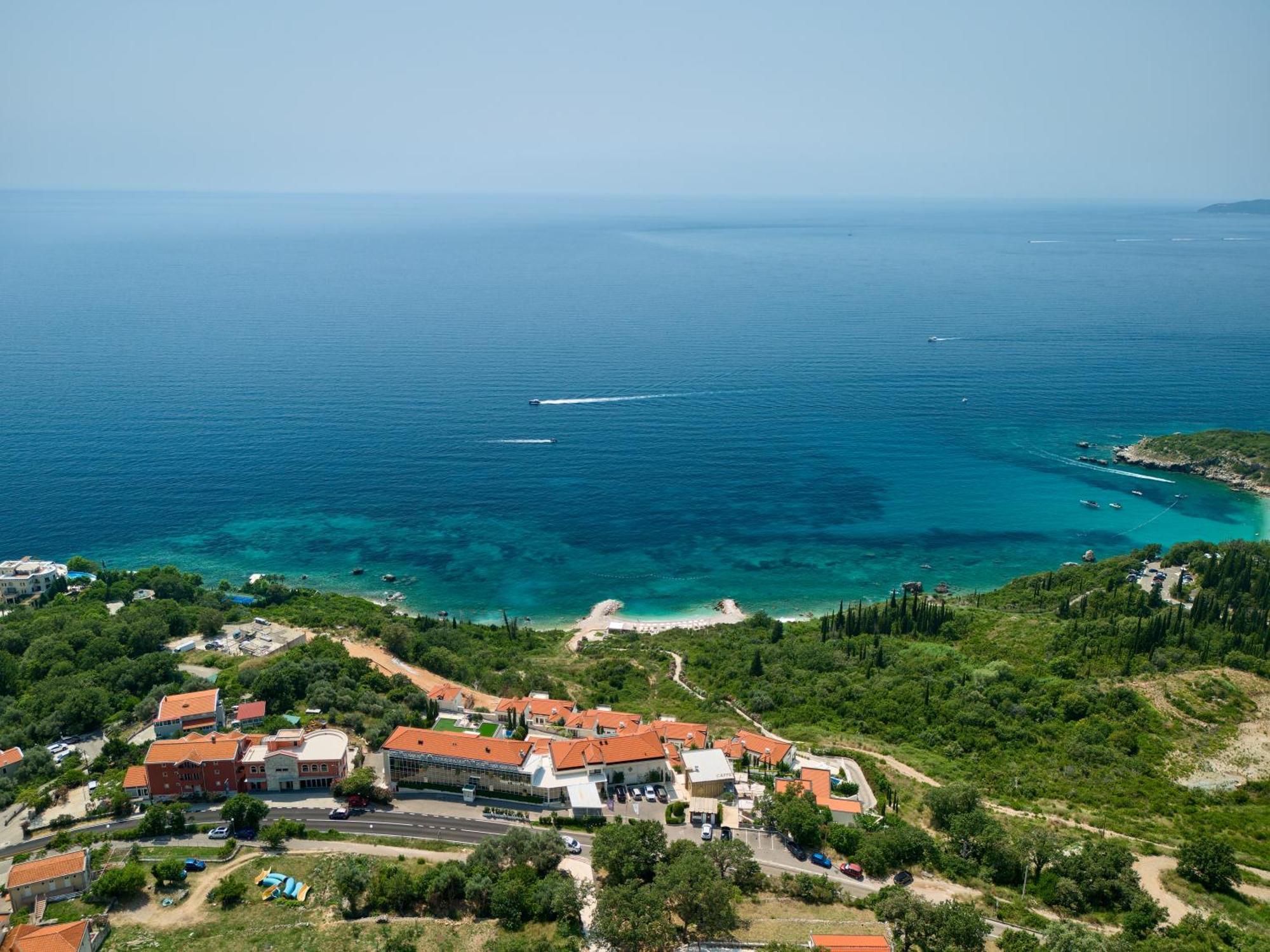 Ananti Resort, Residences & Beach Club - The Leading Hotels Of The World سفيتي ستيفان المظهر الخارجي الصورة