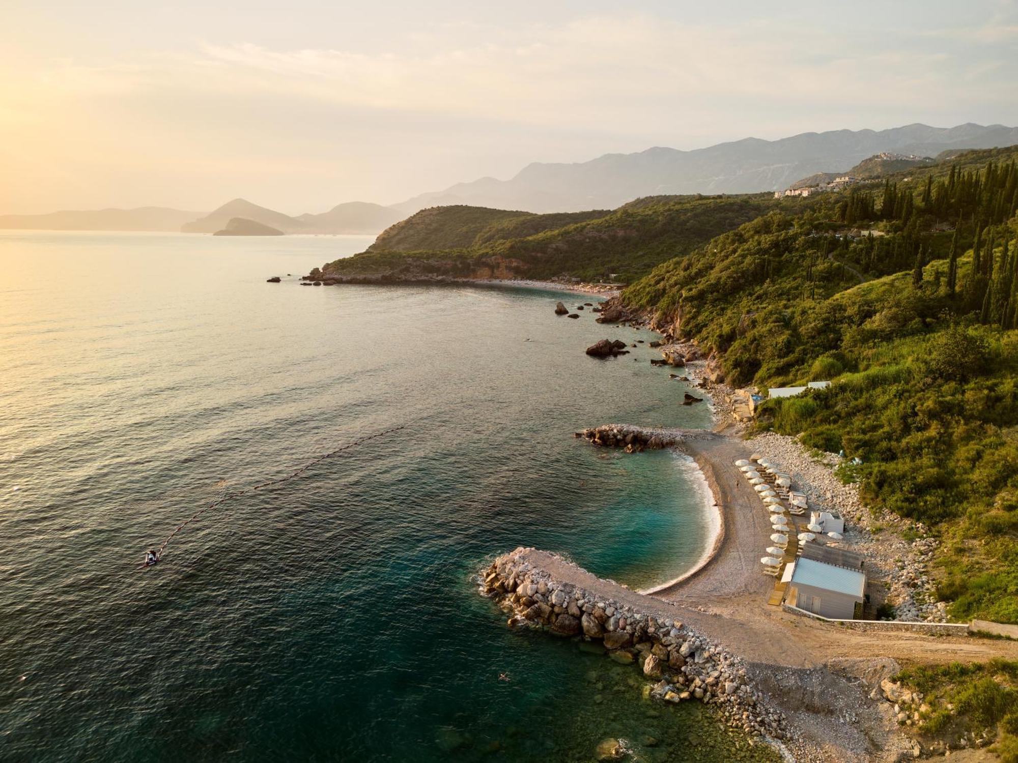 Ananti Resort, Residences & Beach Club - The Leading Hotels Of The World سفيتي ستيفان المظهر الخارجي الصورة