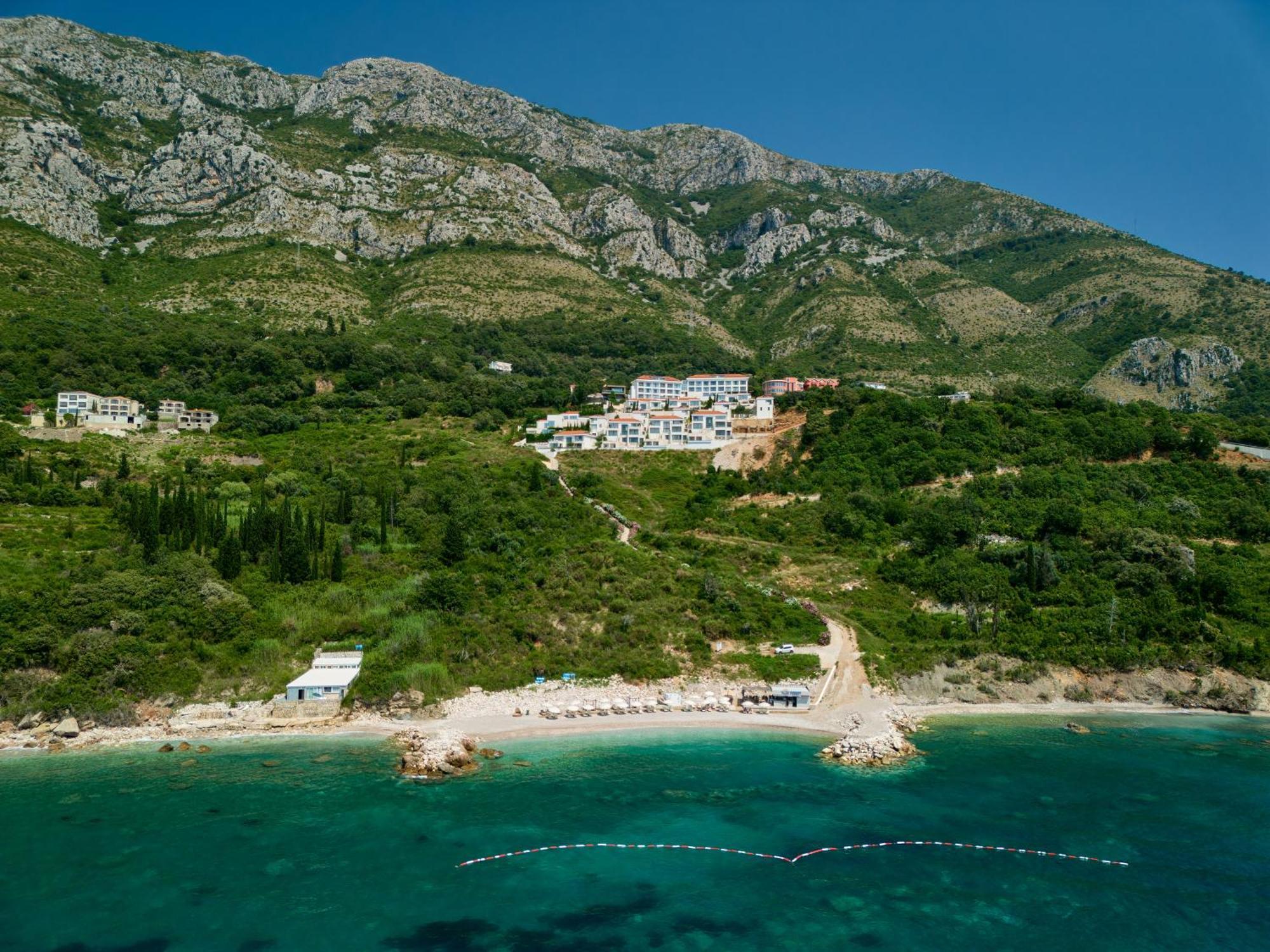 Ananti Resort, Residences & Beach Club - The Leading Hotels Of The World سفيتي ستيفان المظهر الخارجي الصورة
