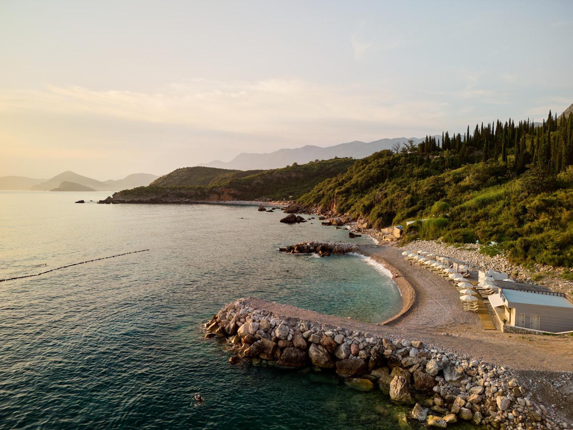 Ananti Resort, Residences & Beach Club - The Leading Hotels Of The World سفيتي ستيفان المظهر الخارجي الصورة