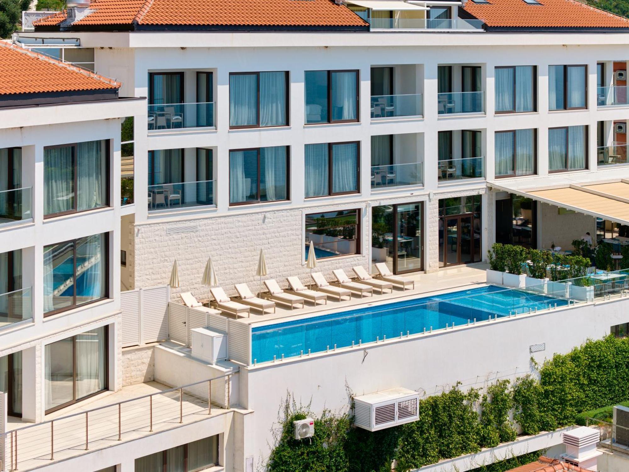 Ananti Resort, Residences & Beach Club - The Leading Hotels Of The World سفيتي ستيفان المظهر الخارجي الصورة